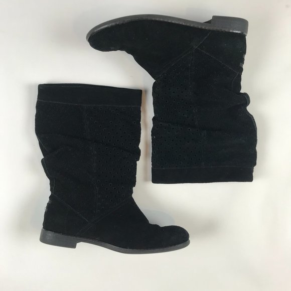 Toms Shoes - Toms Suede Perforated Serra boots 8 M Mid calf